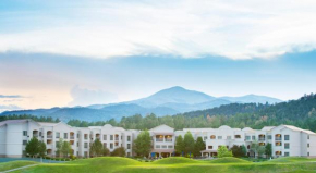 MCM Elegante Lodge & Resorts
